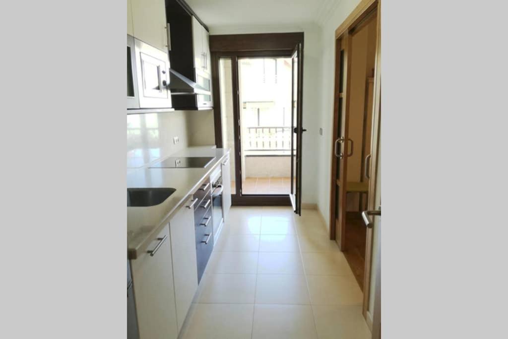 Apartamento Sanxenxo, 30 Metros Playa, Centrico. Luaran gambar